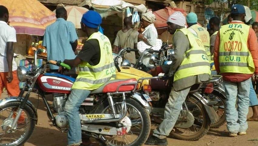 motos-taxi-bertoua