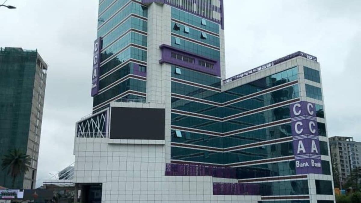 Nouveau siège social de CCA Bank à Douala