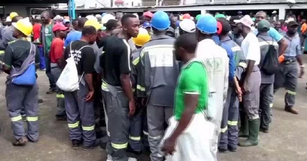 dockers-du-port-autonome-de-douala