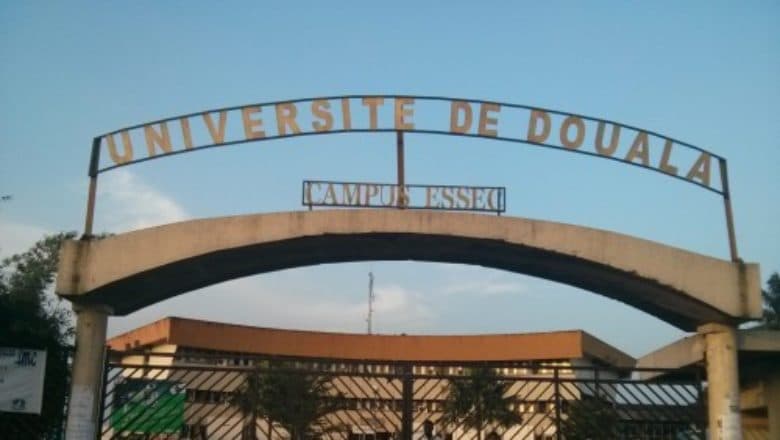 Entrée_Principale_Université_de_Douala-500x375-780x440