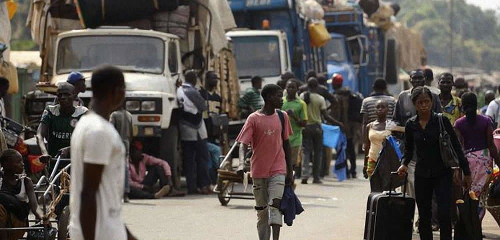 rca_les_transporteurs_du_cor_1235262217_camions-greve-corridor-couala-bangui-1000x480