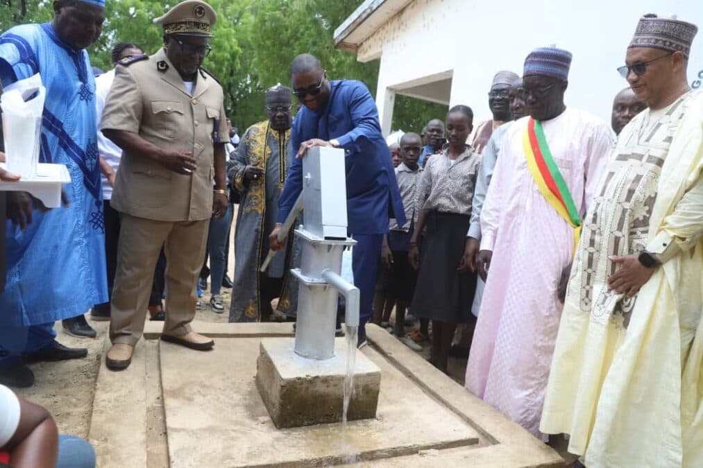 Inauguration d'un forage d'eau potable à Kousseri par BGFIBank : Projet « Les Puits de l'Espoir »