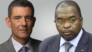 Amine Homman Ludiye, DG d’Eneo et Louis Paul Motaze, ministre des Finances.