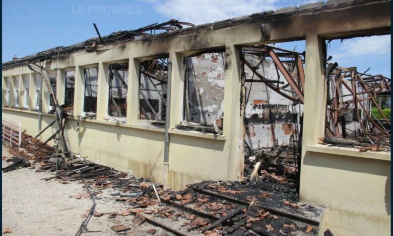 Une école détruite au Nord-Ouest